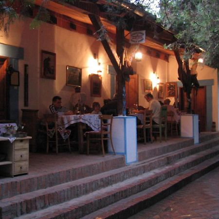Hôtel Salas 137 à Cenej Extérieur photo